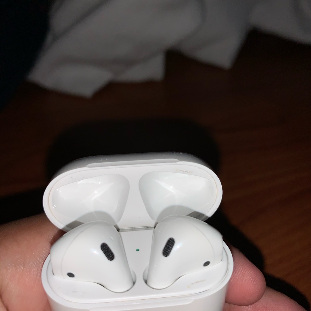 Apple AirPods